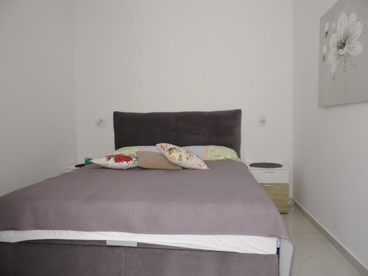 Berat Apartment فودنيان المظهر الخارجي الصورة