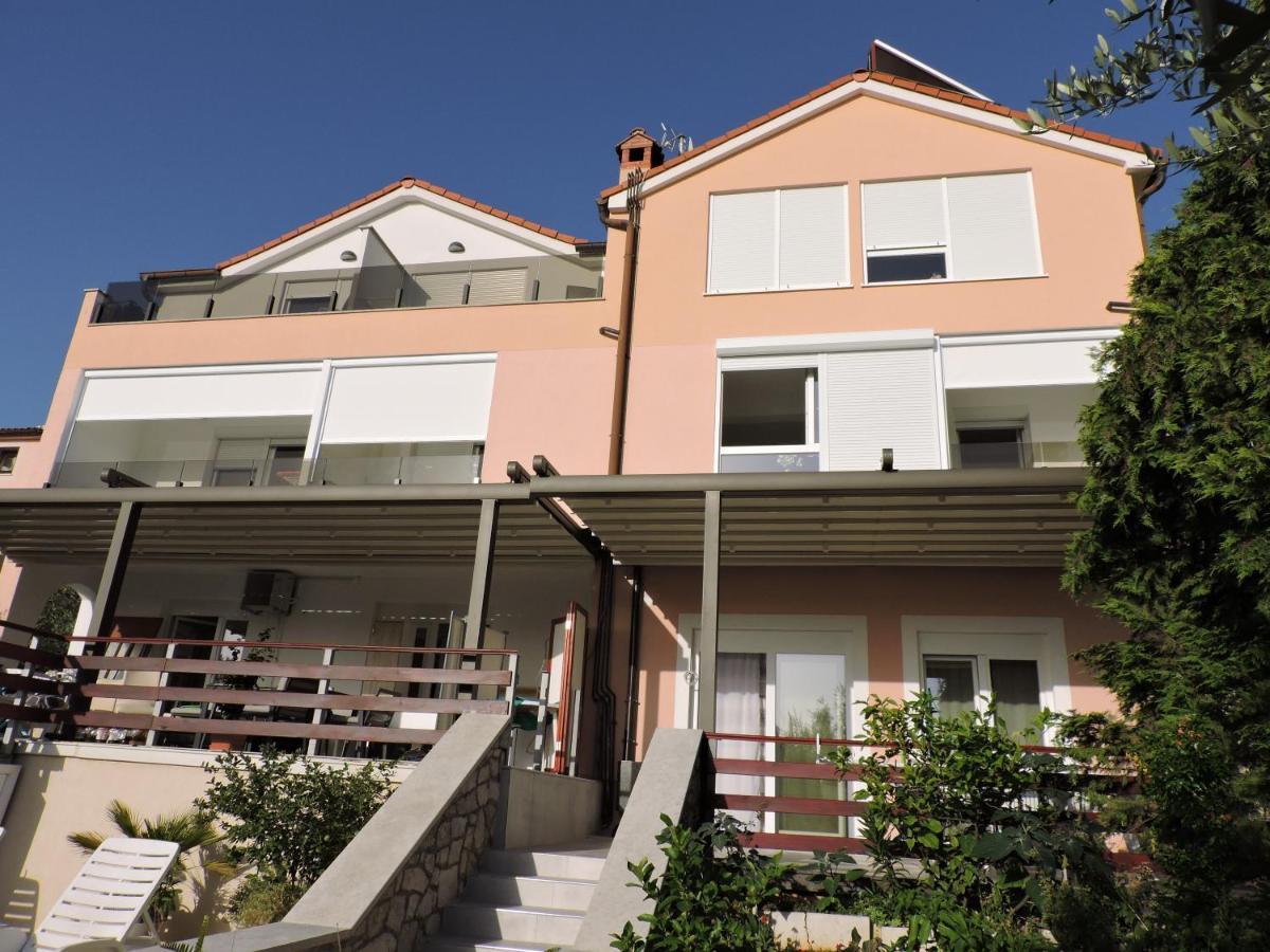 Berat Apartment فودنيان المظهر الخارجي الصورة