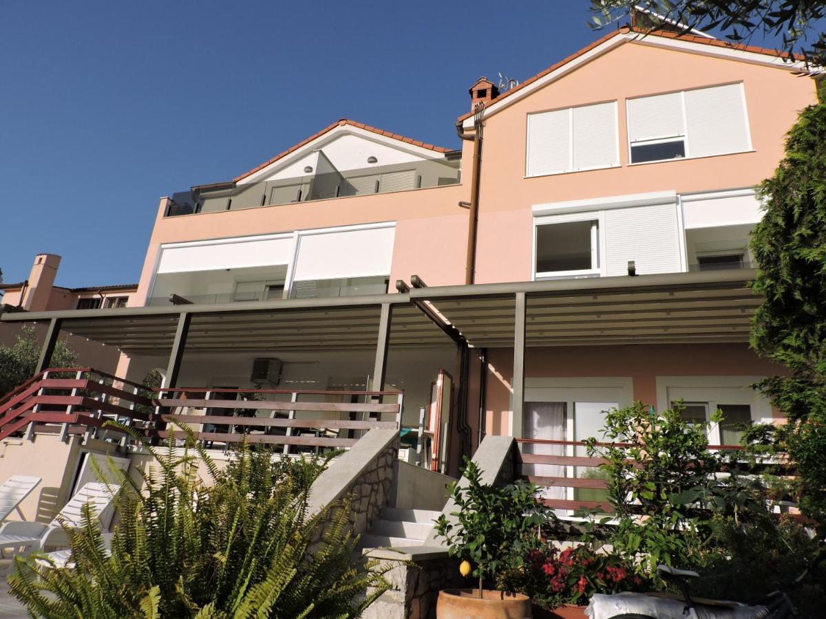 Berat Apartment فودنيان المظهر الخارجي الصورة